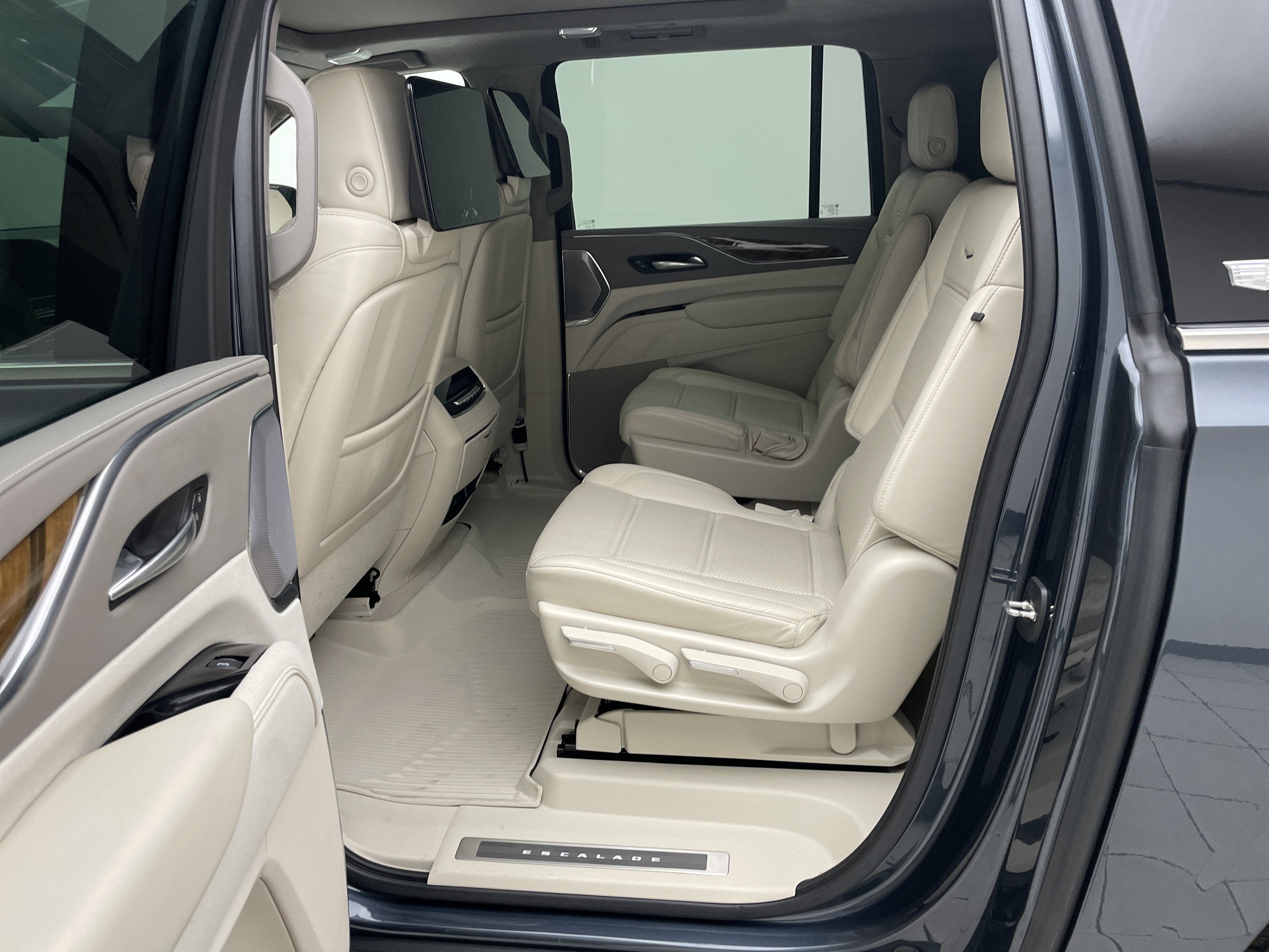 2021 Cadillac Escalade ESV Premium Luxury Platinum