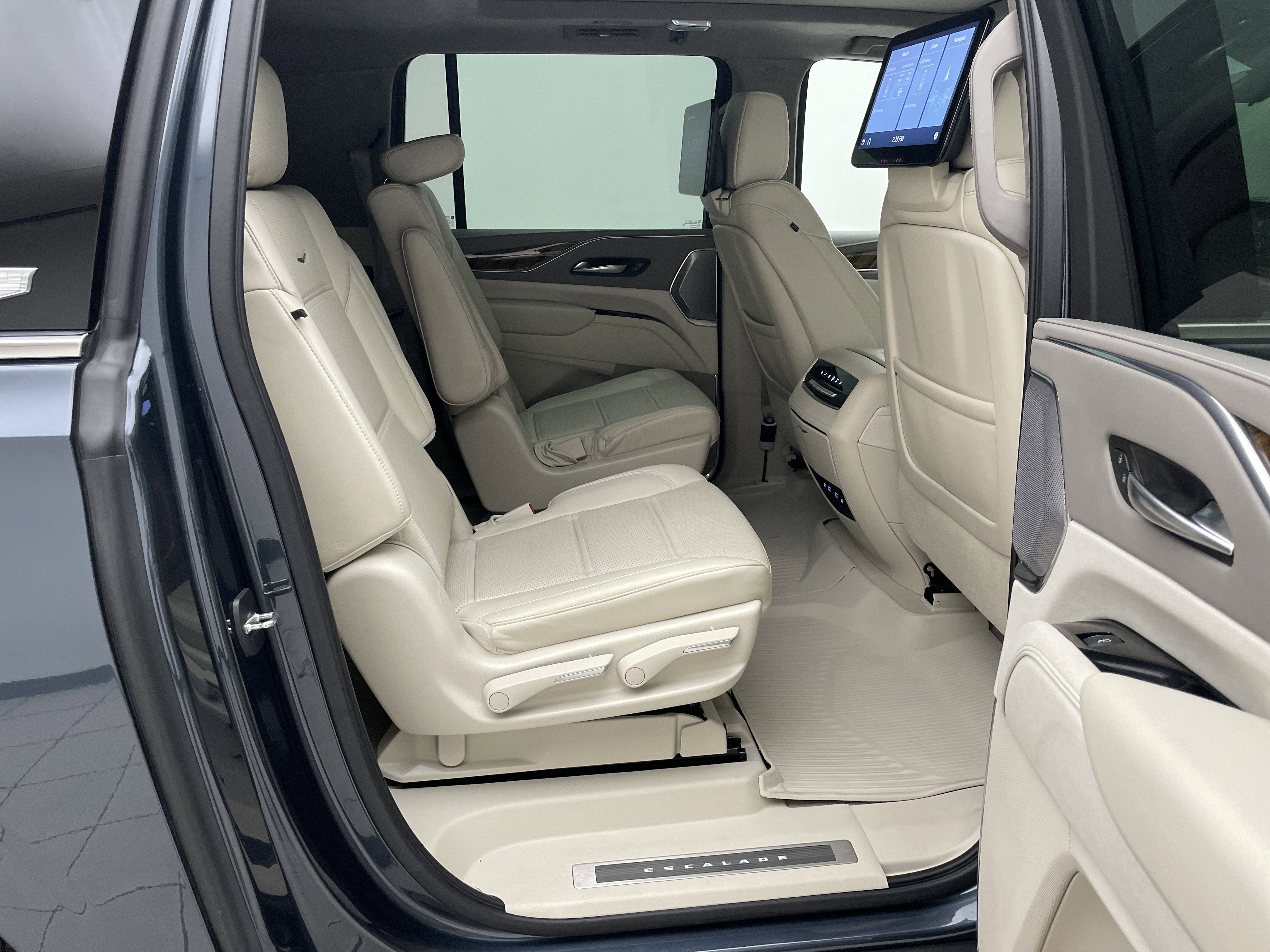 2021 Cadillac Escalade ESV Premium Luxury Platinum