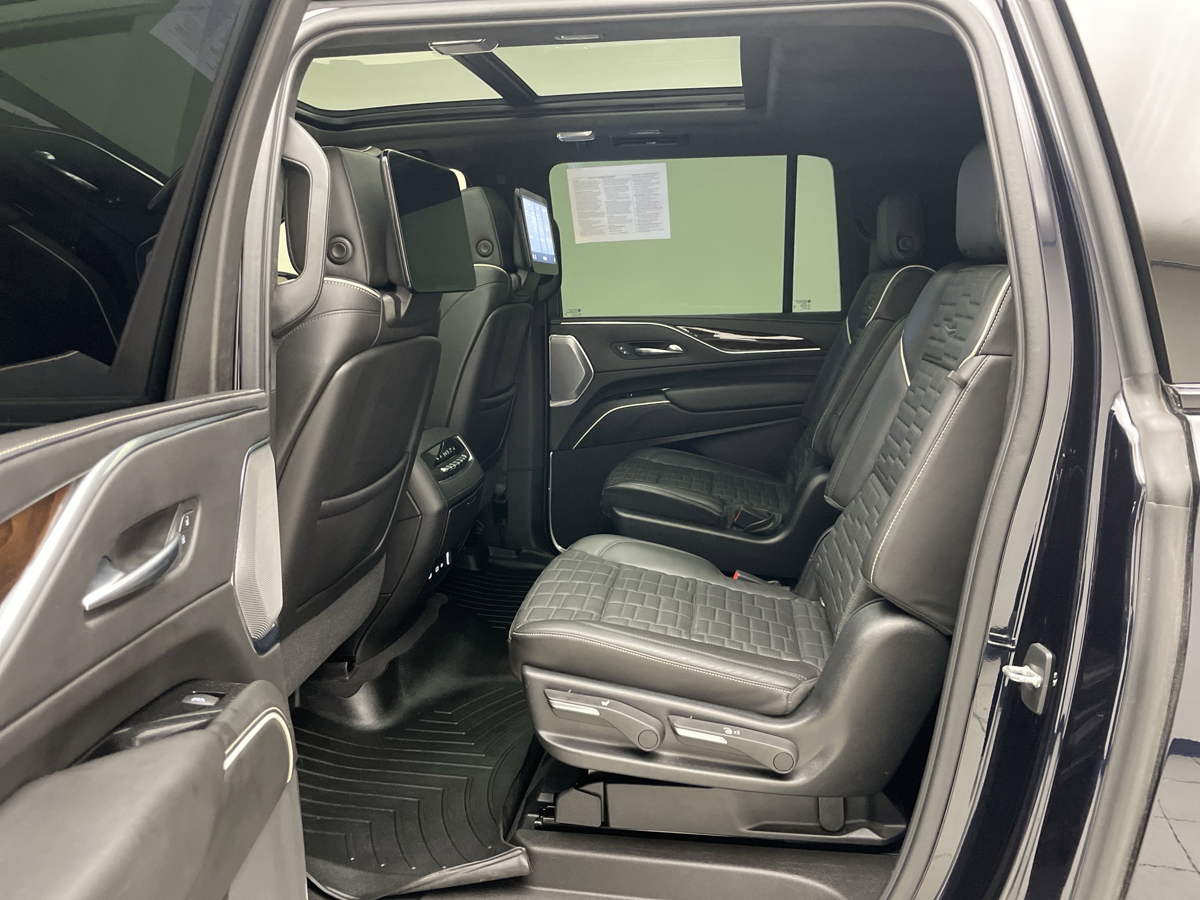 2021 Cadillac Escalade ESV Sport Platinum