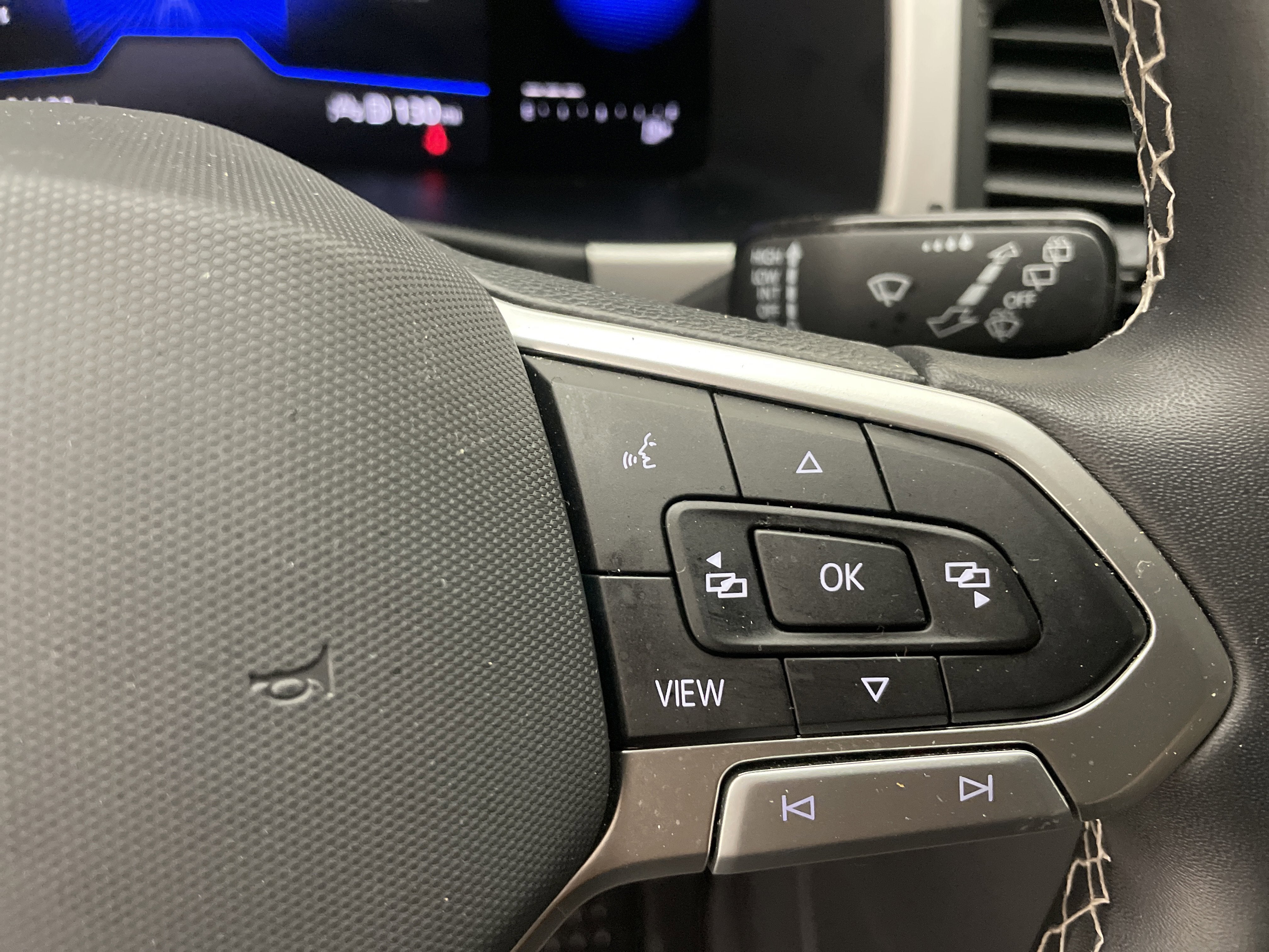 2023 Volkswagen Atlas 2.0T SE