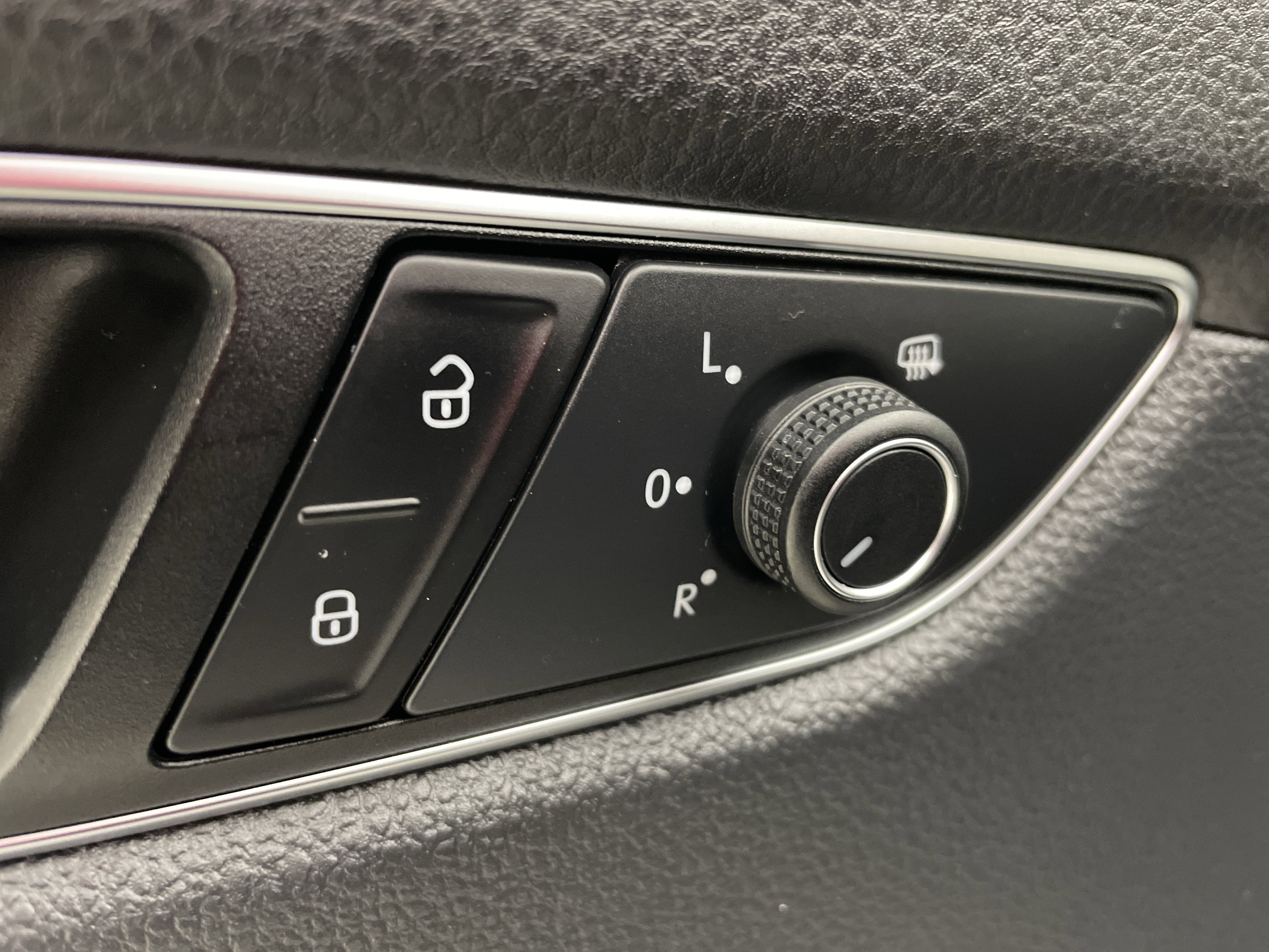 2017 Volkswagen Passat 1.8T R-Line