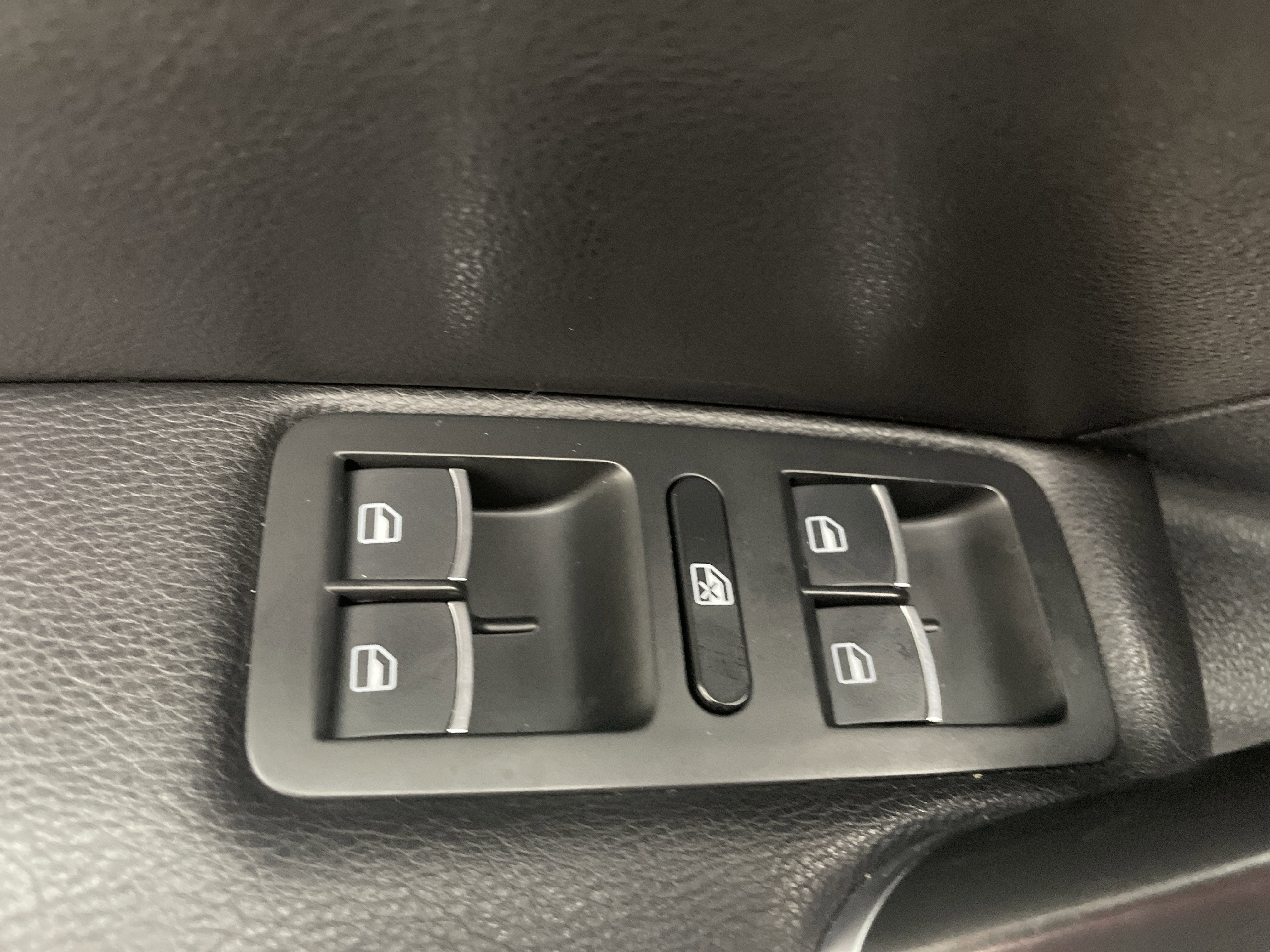 2017 Volkswagen Passat 1.8T R-Line