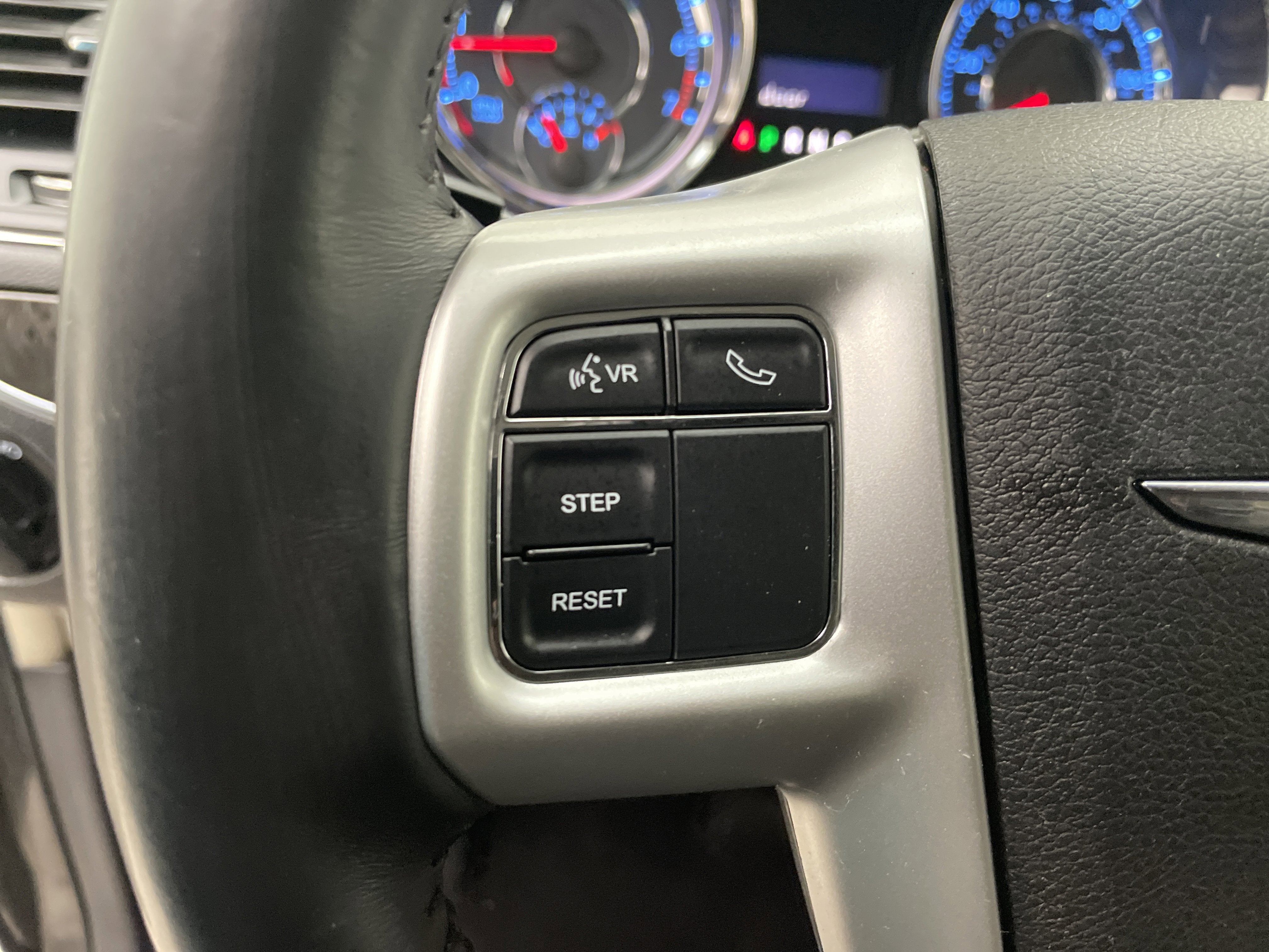 2015 Chrysler Town & Country LX