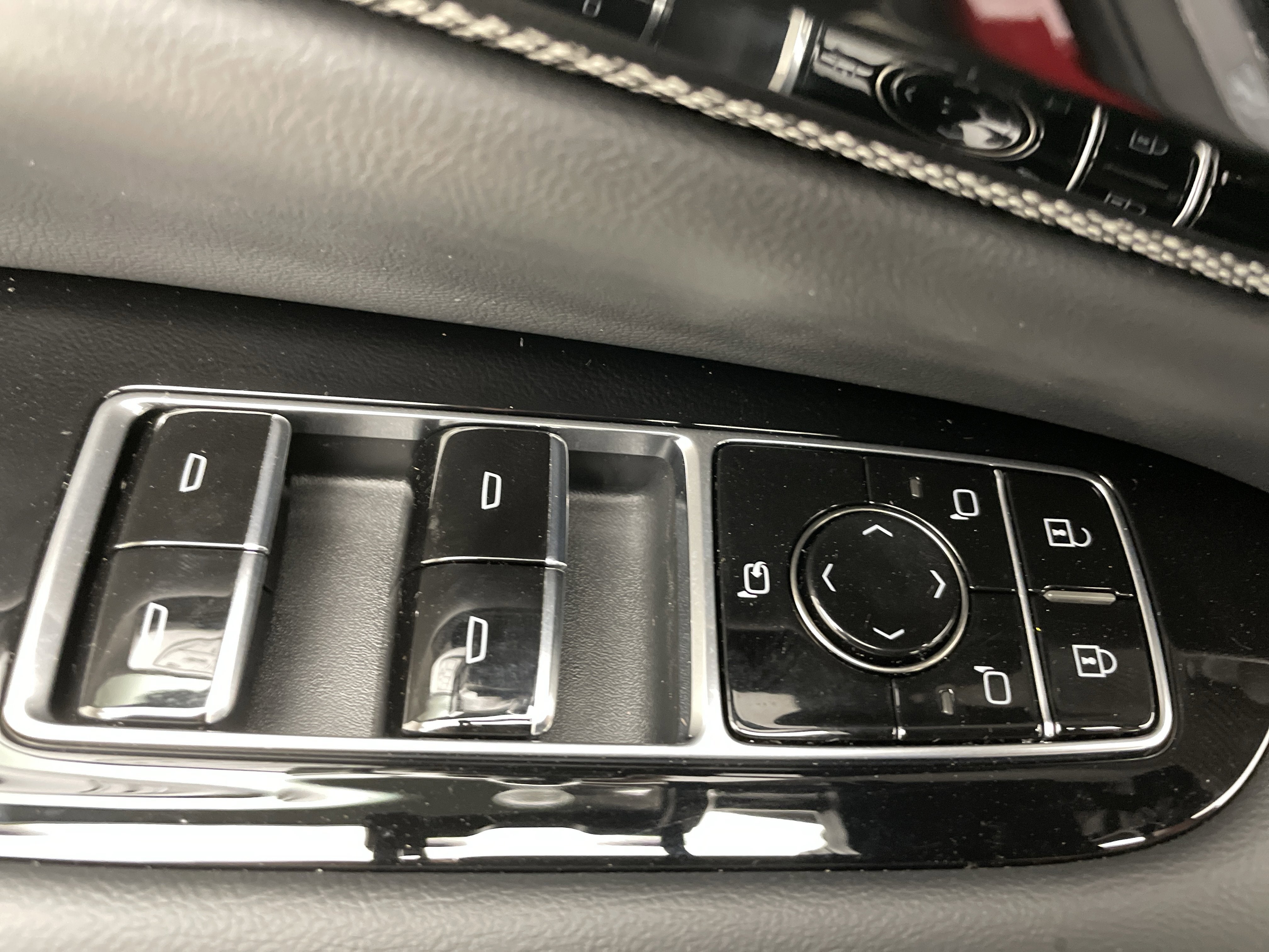 2026 Cadillac OPTIQ Premium Luxury