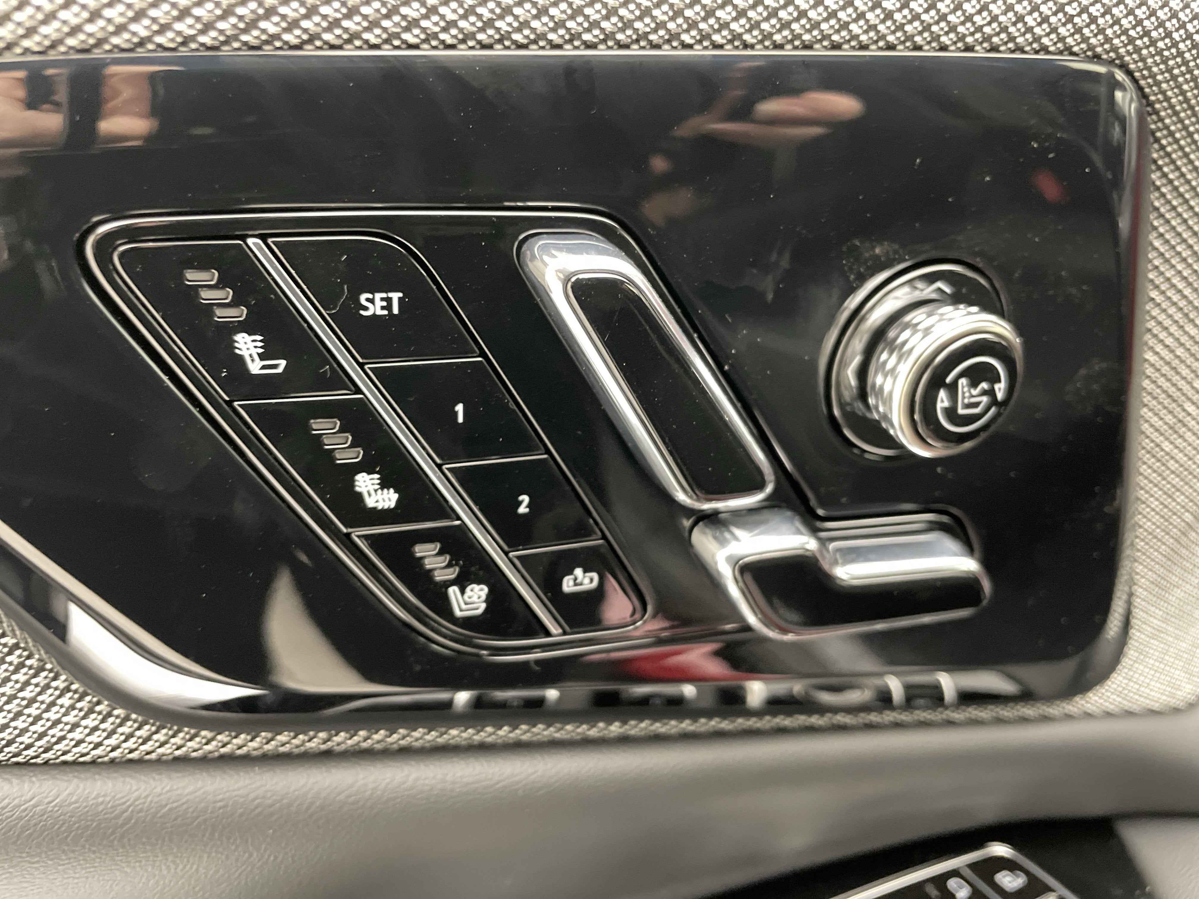 2026 Cadillac OPTIQ Premium Luxury