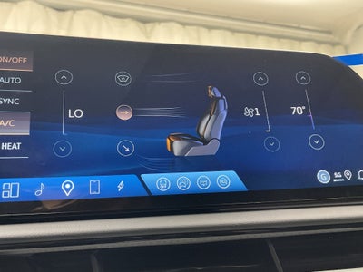 2026 Cadillac OPTIQ Premium Luxury