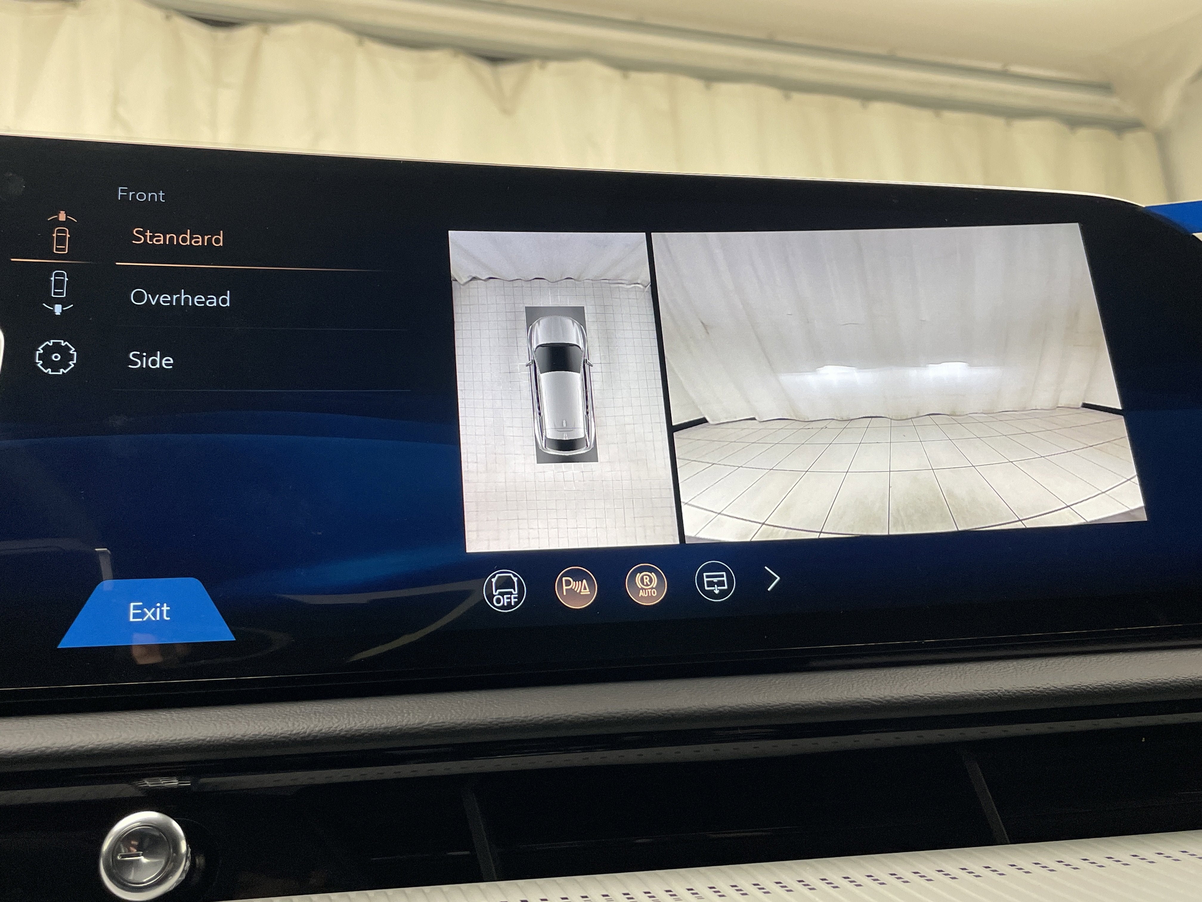 2026 Cadillac OPTIQ Premium Luxury