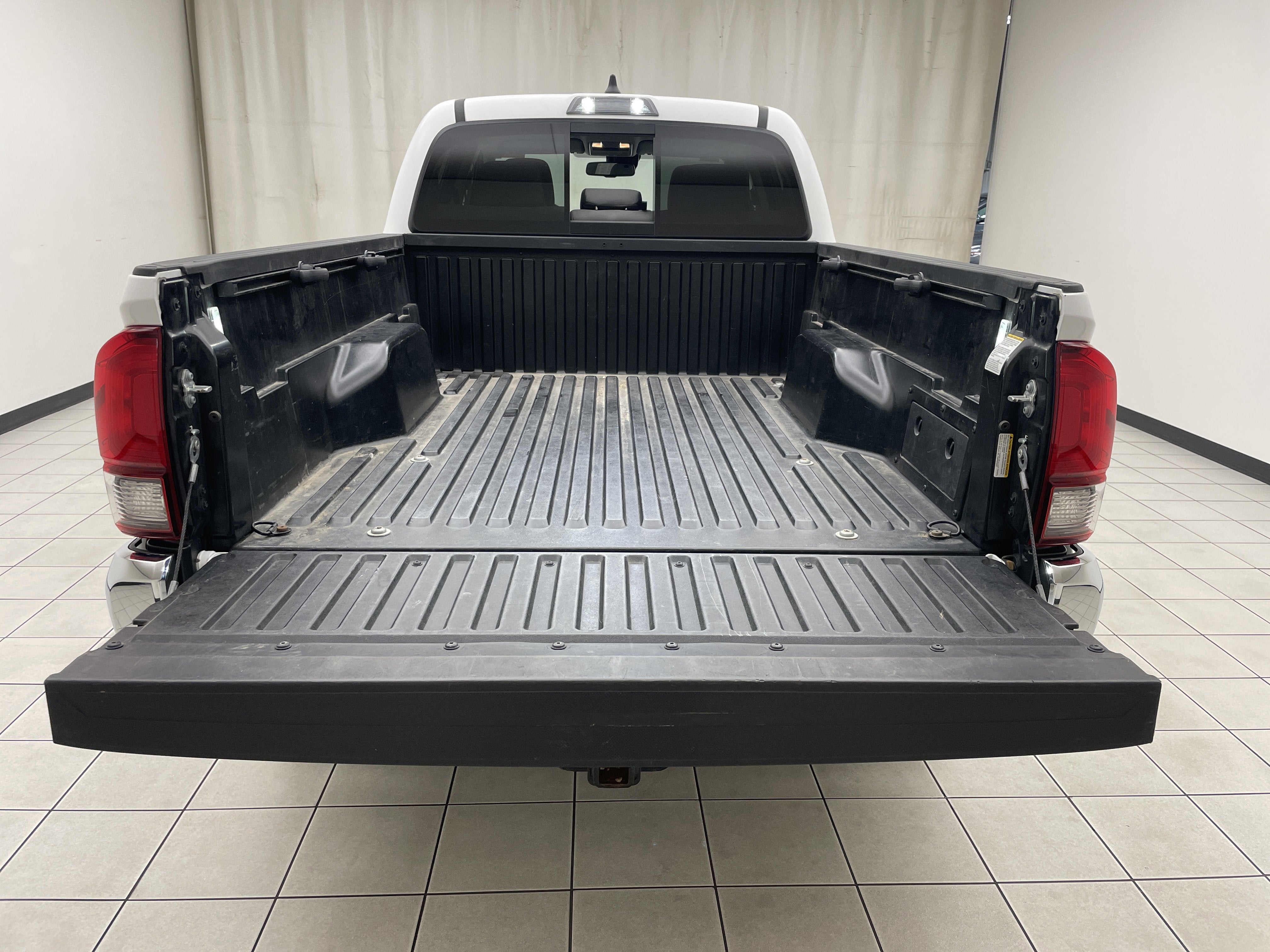 2022 Toyota Tacoma 4WD SR5