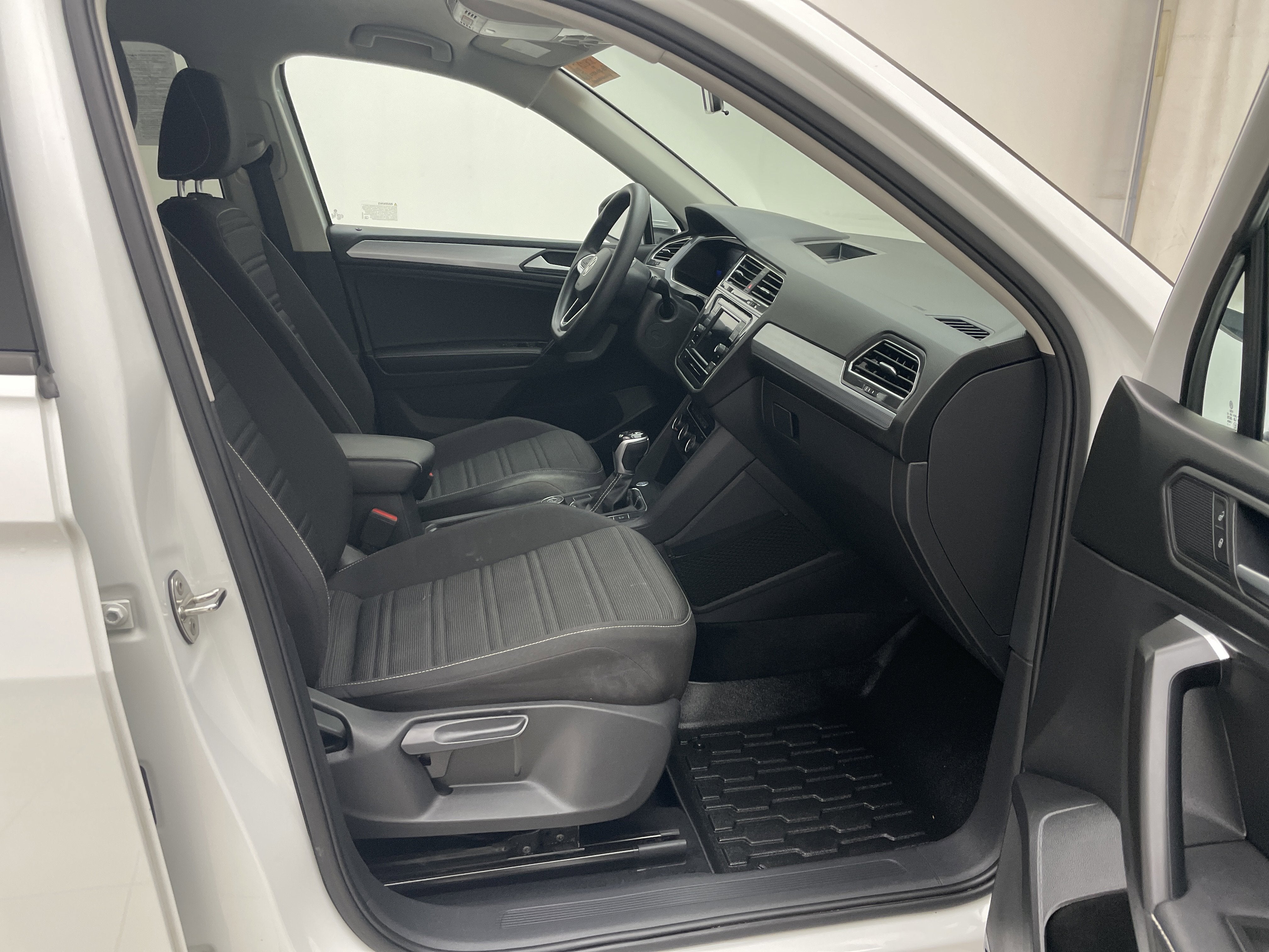 2022 Volkswagen Tiguan 2.0T S