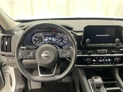 2023 Nissan Pathfinder SV FWD