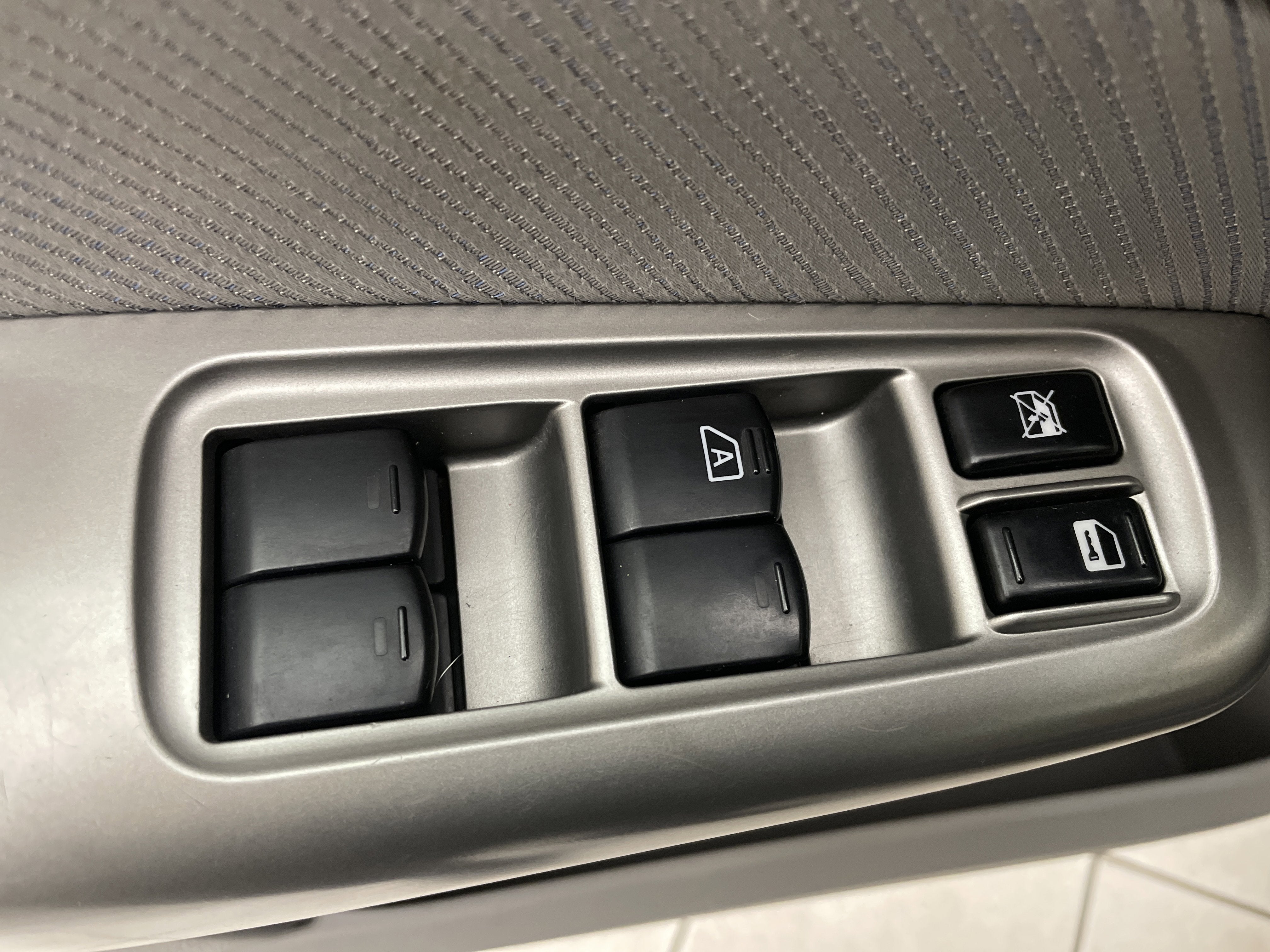 2009 Subaru Forester (Natl) X